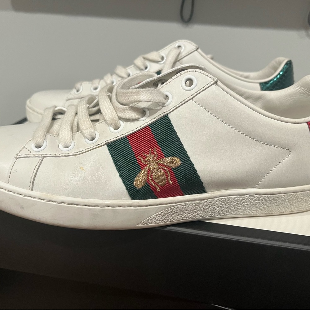 GUCCI WOMEN'S ACE SNEAKER WITH BEE - Picture 5 of 5